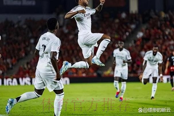 马卡-姆巴佩不习惯踢9号位 还需适应西甲法甲的不同